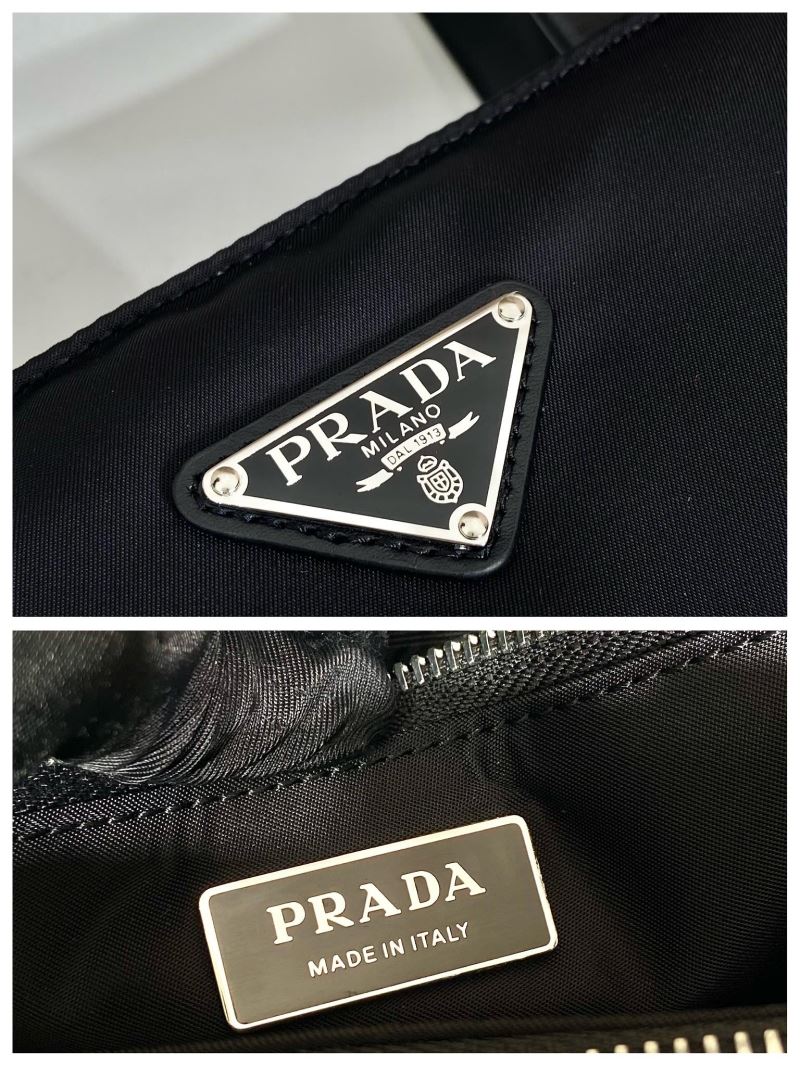 Pra*a tote bags